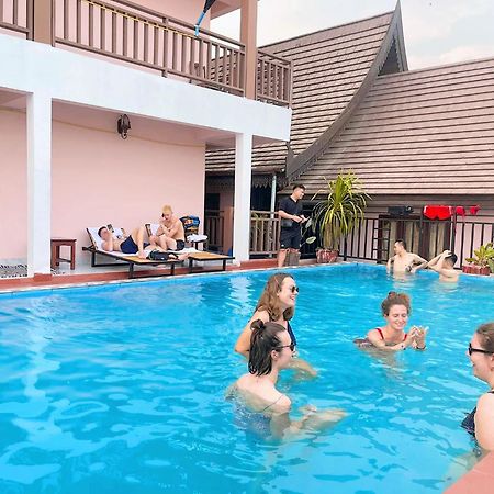 ואנג ויינג Vangvieng Sisavang Mountain View Hotel מראה חיצוני תמונה