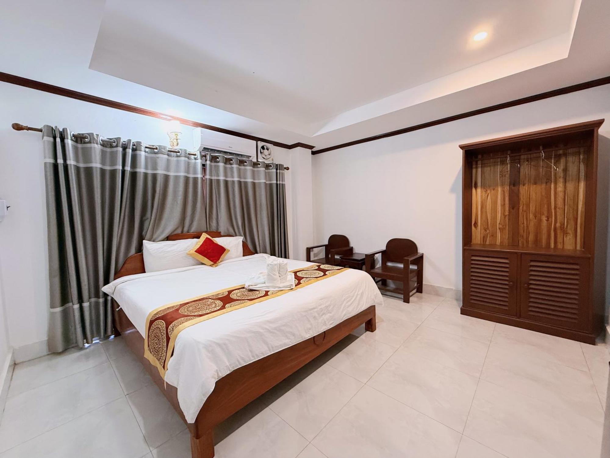 ואנג ויינג Vangvieng Sisavang Mountain View Hotel מראה חיצוני תמונה