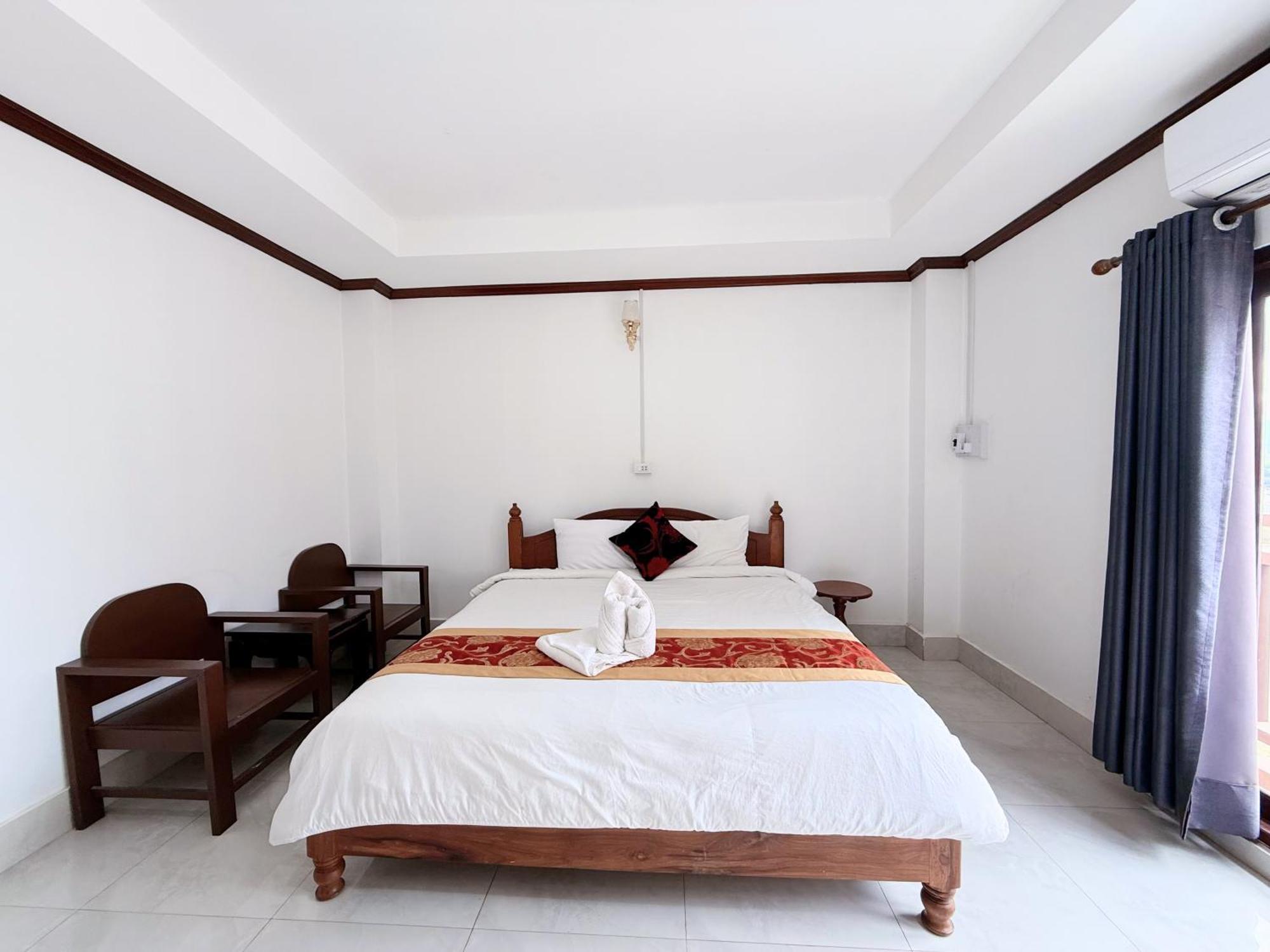 ואנג ויינג Vangvieng Sisavang Mountain View Hotel מראה חיצוני תמונה