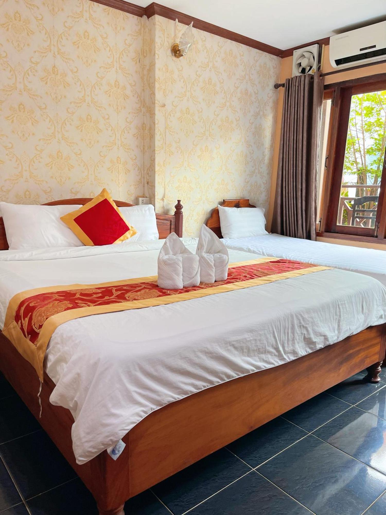 ואנג ויינג Vangvieng Sisavang Mountain View Hotel מראה חיצוני תמונה