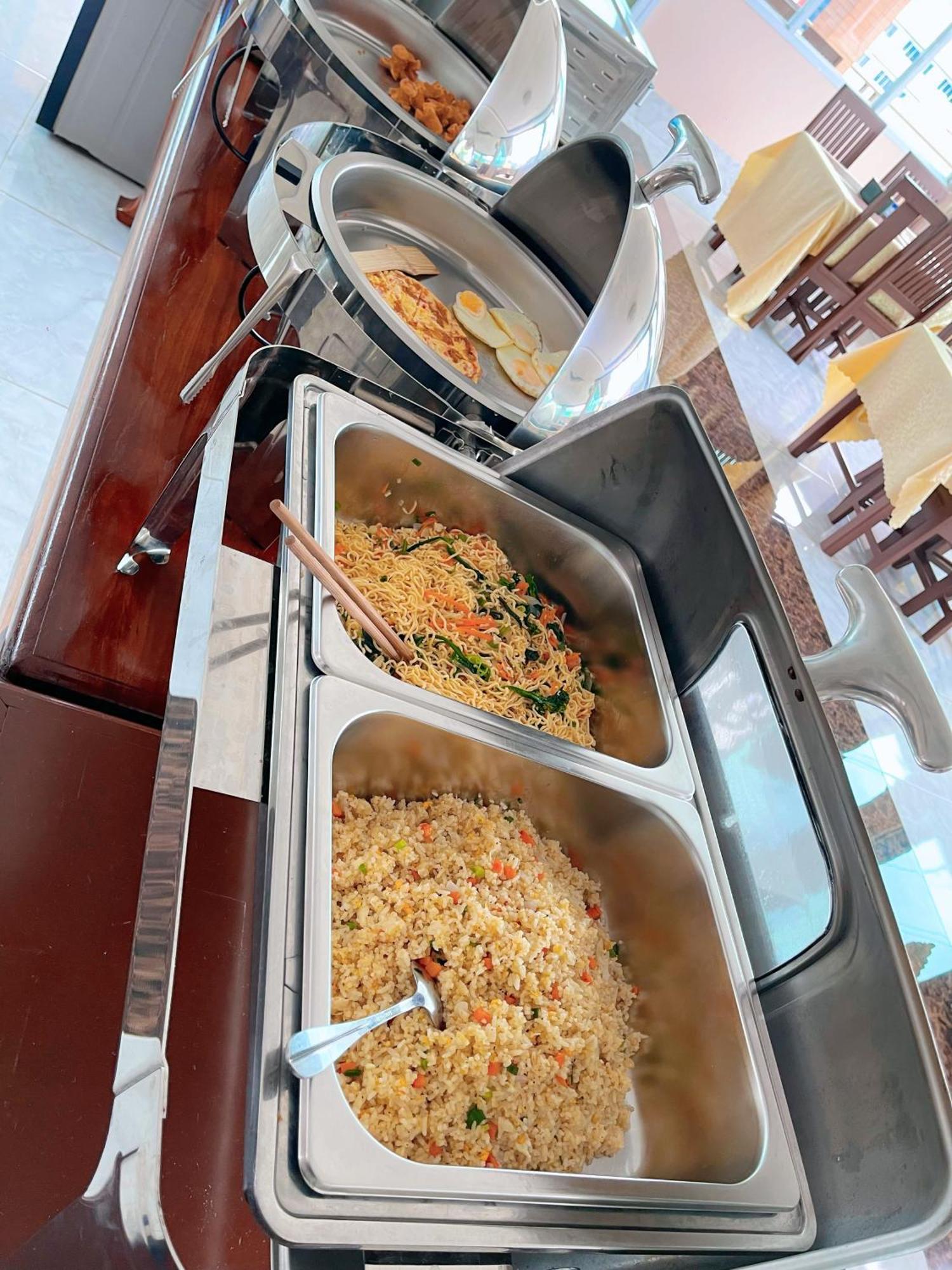 ואנג ויינג Vangvieng Sisavang Mountain View Hotel מראה חיצוני תמונה