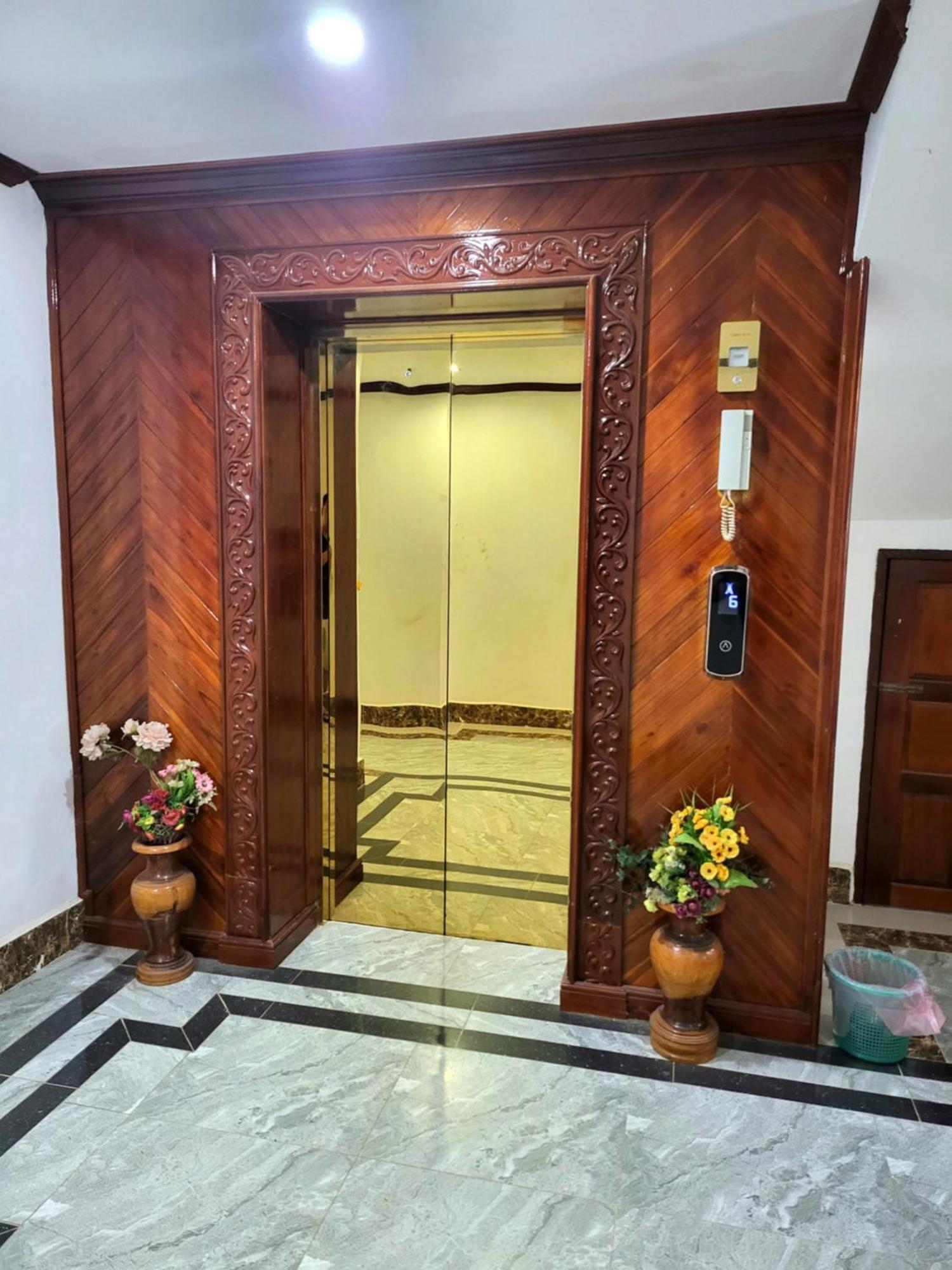 ואנג ויינג Vangvieng Sisavang Mountain View Hotel מראה חיצוני תמונה