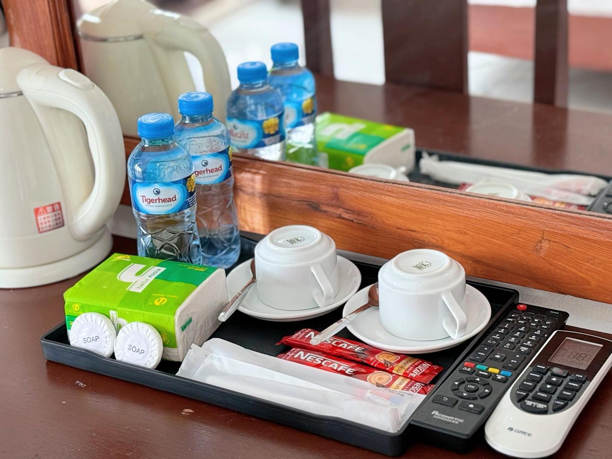 ואנג ויינג Vangvieng Sisavang Mountain View Hotel מראה חיצוני תמונה