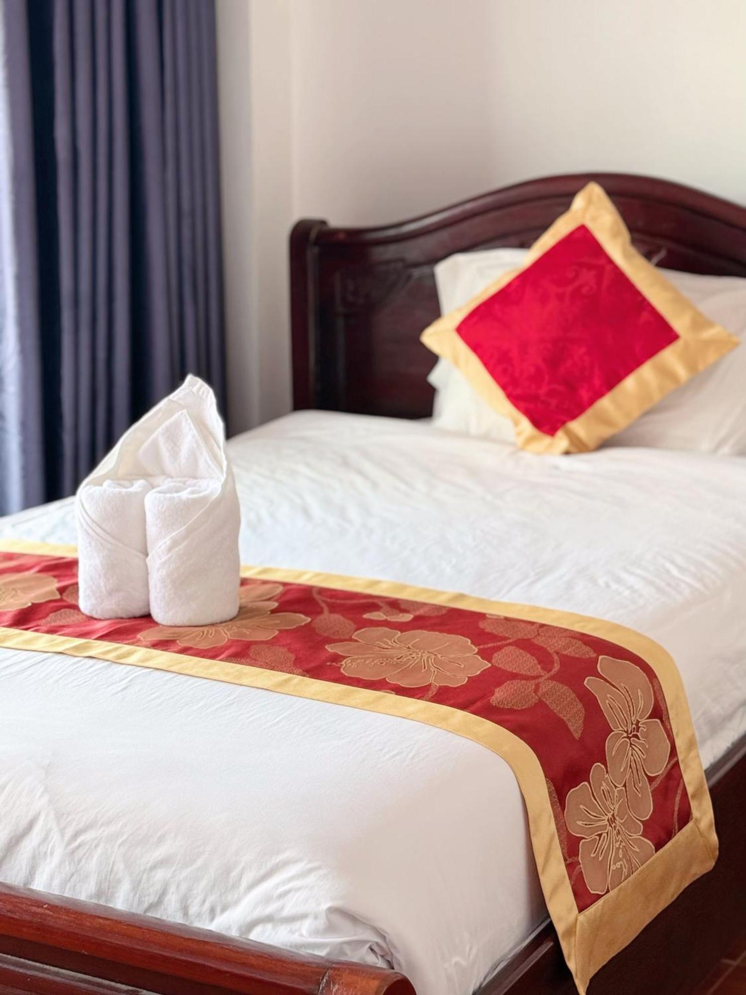 ואנג ויינג Vangvieng Sisavang Mountain View Hotel מראה חיצוני תמונה