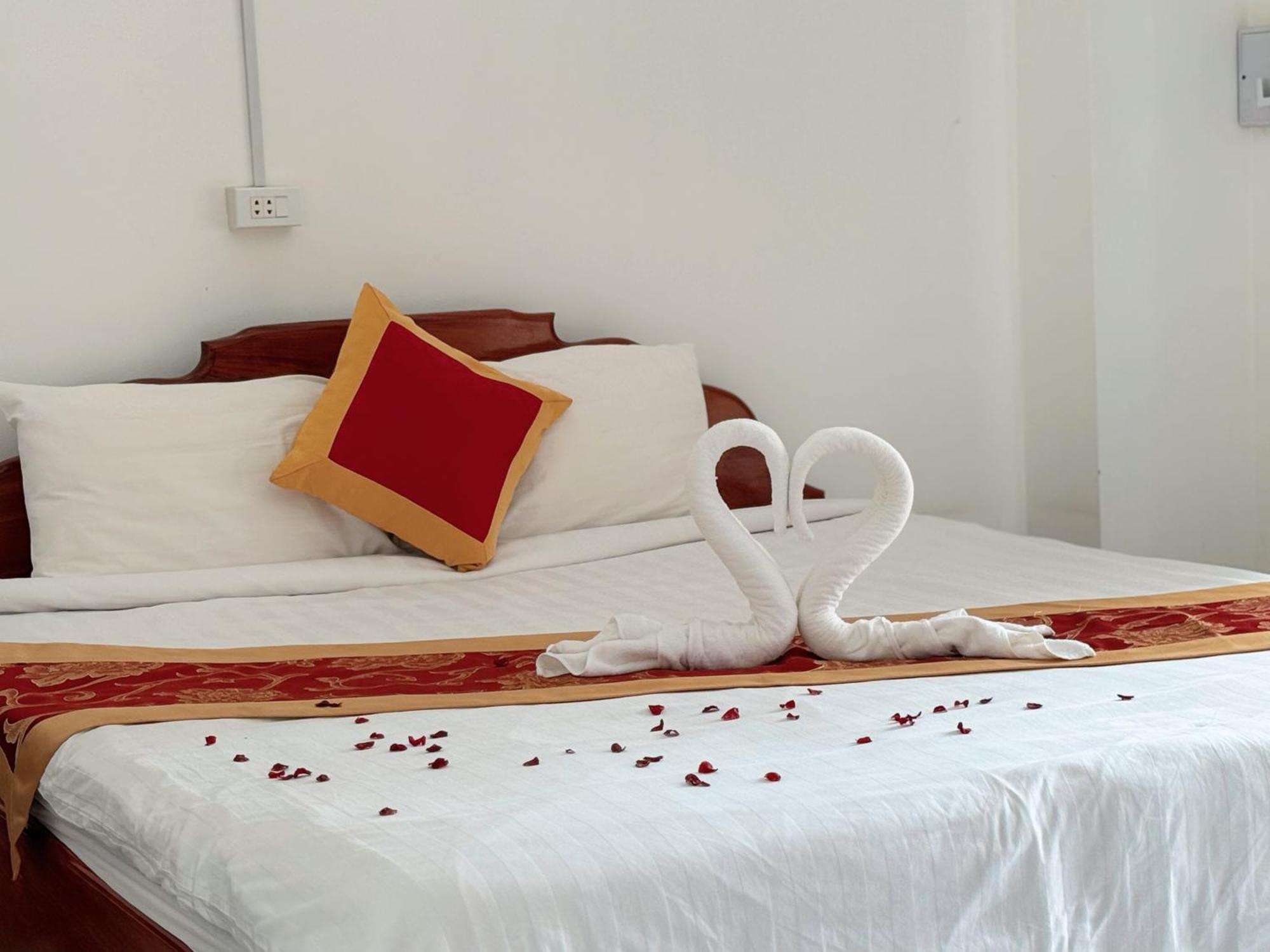 ואנג ויינג Vangvieng Sisavang Mountain View Hotel מראה חיצוני תמונה